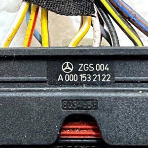 Mercedes C E W205 W213 Parking Sensor Loom Plug Connector A0001532122 Genuine - Image 8