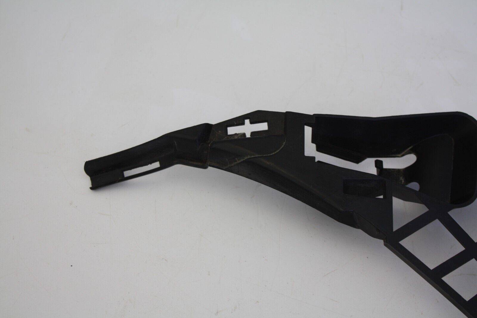 Mercedes-CLA-C117-AMG-Front-Bumper-Right-Bracket-A1178850721-Genuine-176485837774-3