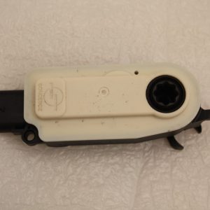 Mercedes CLA C118 X118 W177 Intake Actuator Motor 5878R1000 Genuine - Image 1