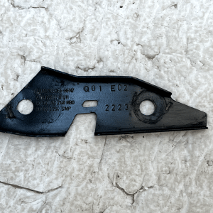 Mercedes CLA W118 Front Left Bumper Mount Bracket A1188850201 Genuine - Image 5