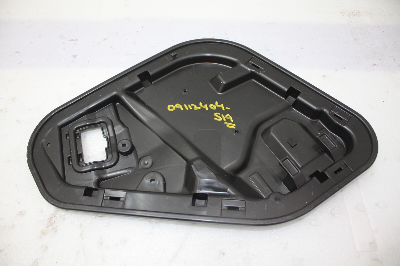 Mercedes E Class C238 Front Left Interior Door Bracket 2024 A2387200308 Genuine