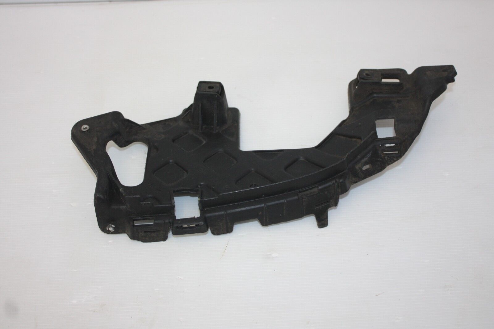 Mercedes E Class W212 Rear Bumper Left Support Bracket 2013 TO 2016 A2128856314