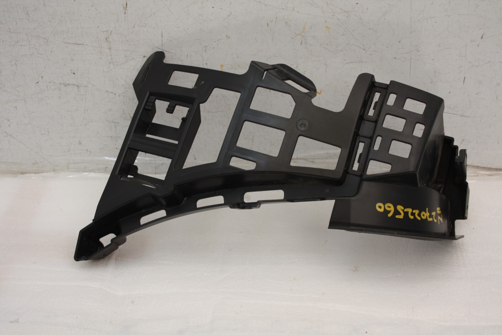 Mercedes GLA X156 Rear Bumper Left Bracket 2014 TO 2017 A1568851114 Genuine