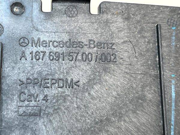Mercedes GLE V167 Front Wheel Arch Liner Cover Plate 2023 ON A1676915700 Genuine 178424198344 11