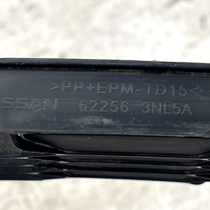 Nissan Leaf MK1 Front Bumper Lower Center Grille 2011 - 2018 62256-3NL5A Genuine - Image 13