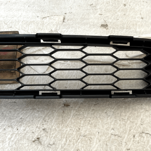Nissan Leaf MK1 Front Bumper Lower Center Grille 2011 - 2018 62256-3NL5A Genuine - Image 5