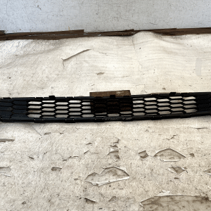 Nissan Leaf MK1 Front Bumper Lower Center Grille 2011 - 2018 62256-3NL5A Genuine - Image 7