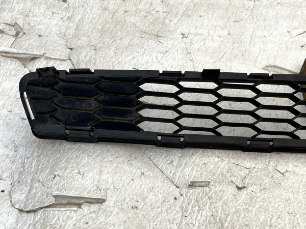 Nissan Leaf MK1 Front Bumper Lower Center Grille 2011 2018 62256 3NL5A Genuine 178515918884 8