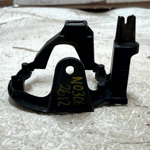 Nissan Leaf Mk1 Left Fog Light Lamp Mount Bracket 2011-2018 26915-3NA0A Genuine - Image 10