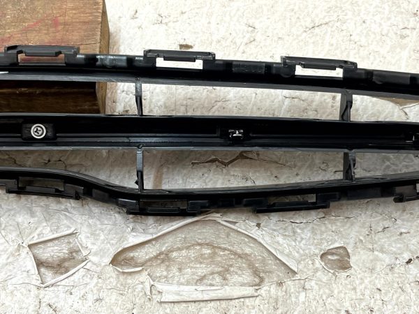 Nissan Micra Mk4 K13 Front Radiator Center Grille 2010 2013 DS07324GAV Genuine 178502722984 11