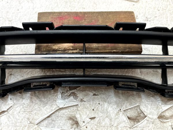 Nissan Micra Mk4 K13 Front Radiator Center Grille 2010 2013 DS07324GAV Genuine 178502722984 4