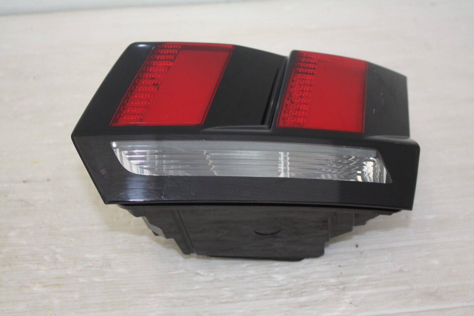 Peugeot-3008-Right-Side-Tail-Light-2017-to-2021-9810477780-Genuine-176049170934-3