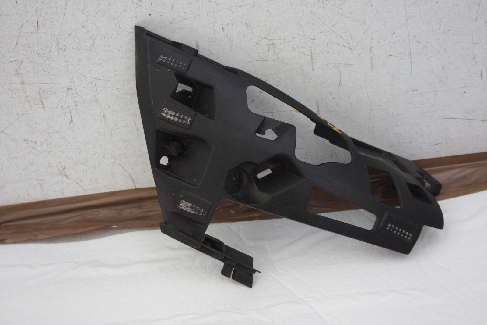 Peugeot 508 Front Bumper Right Bracket 2018 TO 2023 9820332680 Genuine