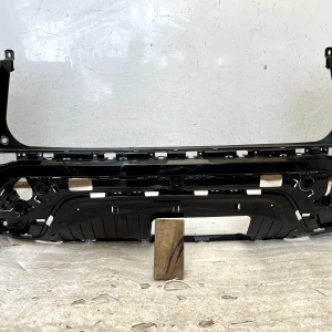 Range Rover Evoque L551 Rear Bumper 2019 ON K8D2-17D781-AAW Genuine - Image 5