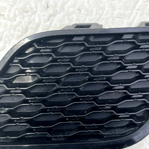 Range Rover Evoque L551 Rear Bumper Left Grille 2019 ON K8D2-17G754-BB Genuine - Image 4