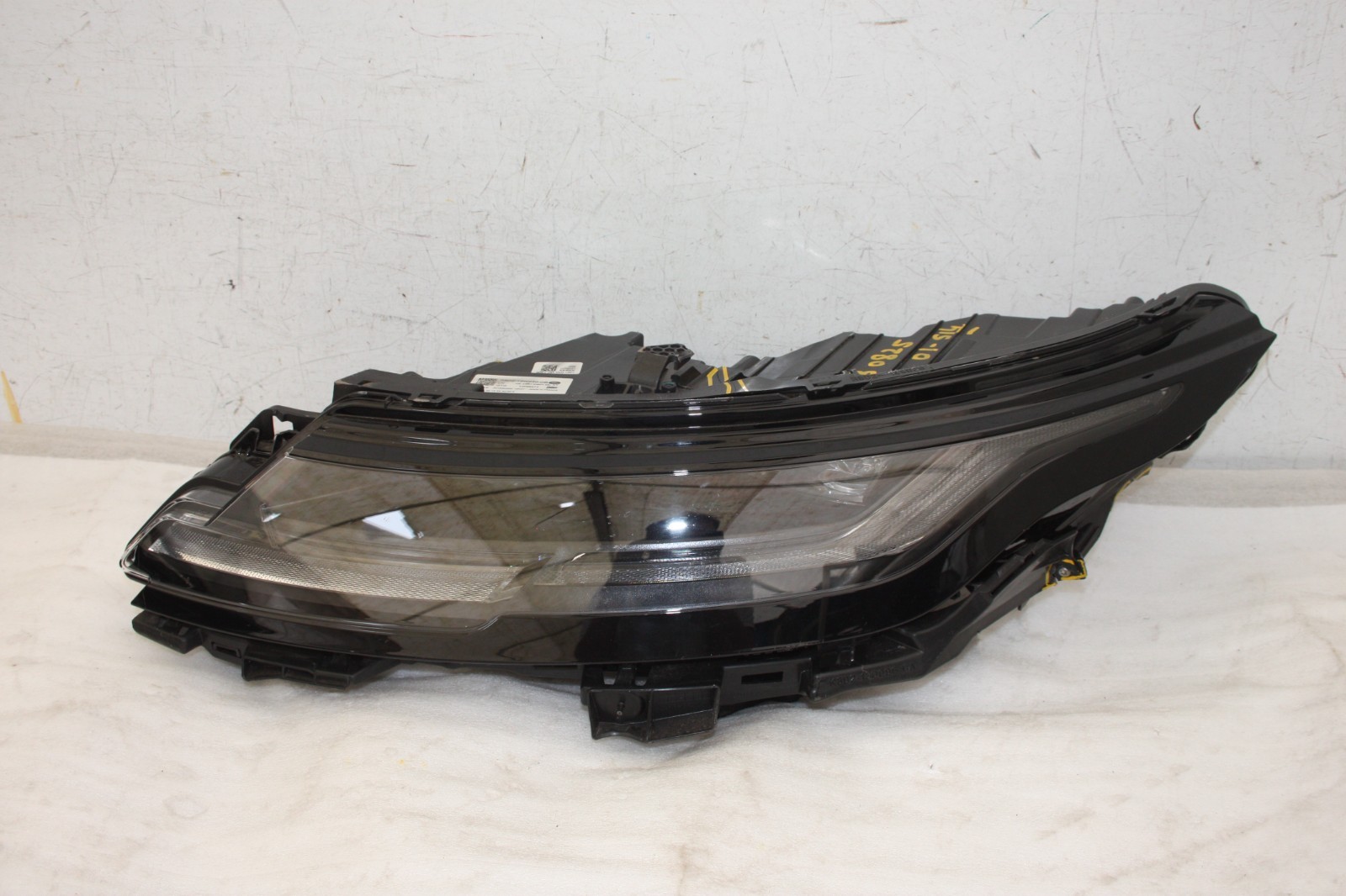 Range Rover Evoque Left Side LED Headlight 2019 ON R8D2-13W030-DB *DAMAGED*