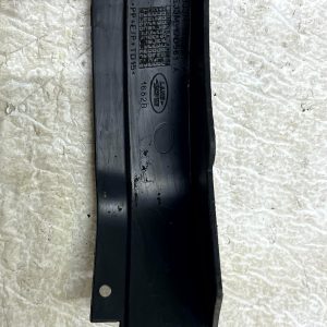 Range Rover Evoque Rear Bumper Left Arch Trim 2015 TO 2019 BJ3M-17D961-A Genuine - Image 10