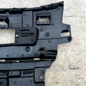 Range Rover Sport L461 Front Bumper Right Bracket 2022 ON N9X2-17C862-A Genuine - Image 9
