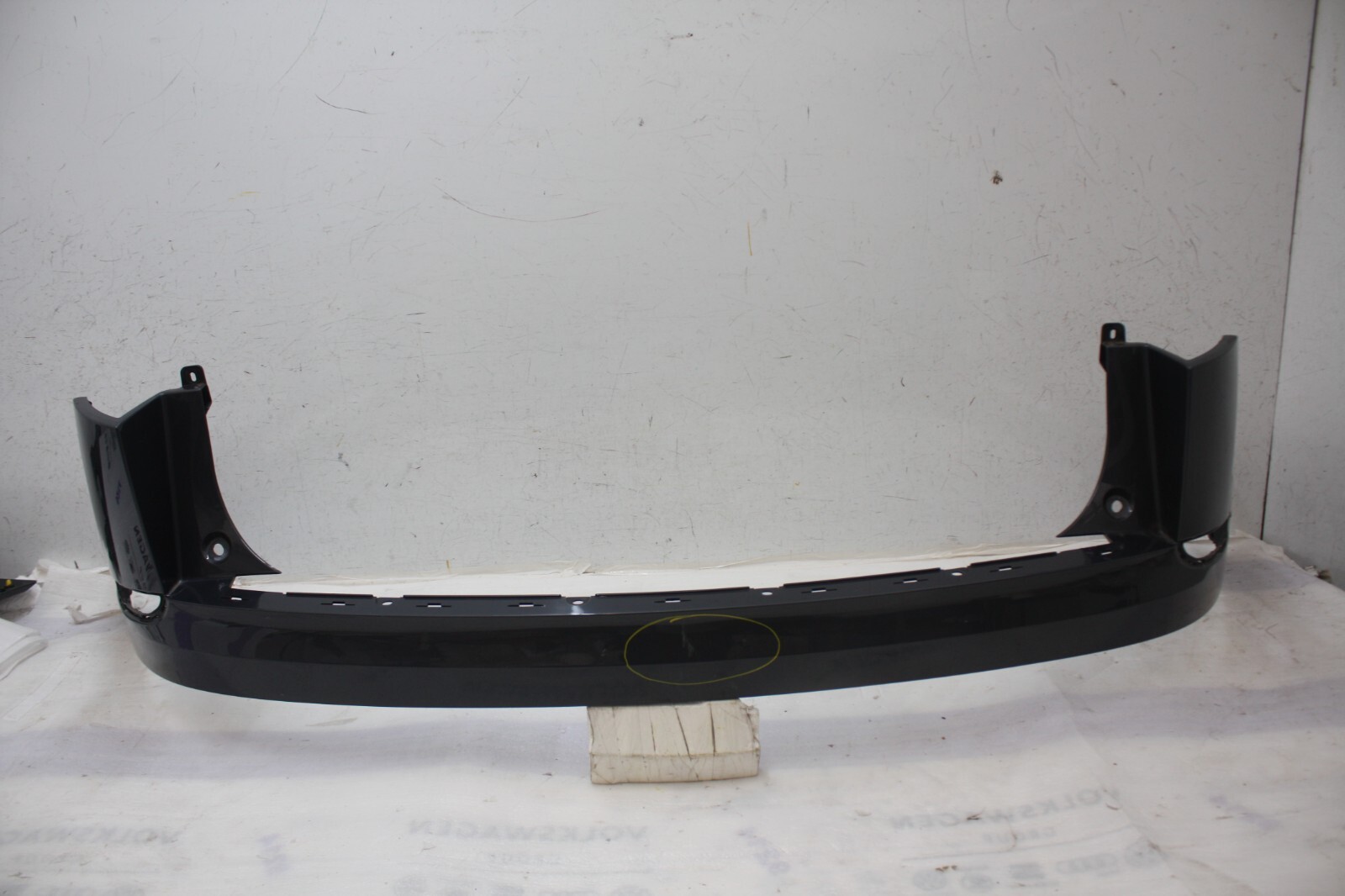 Range Rover Velar L560 Rear Bumper Upper Section 17-23 J8A2-17D781-ABW Genuine
