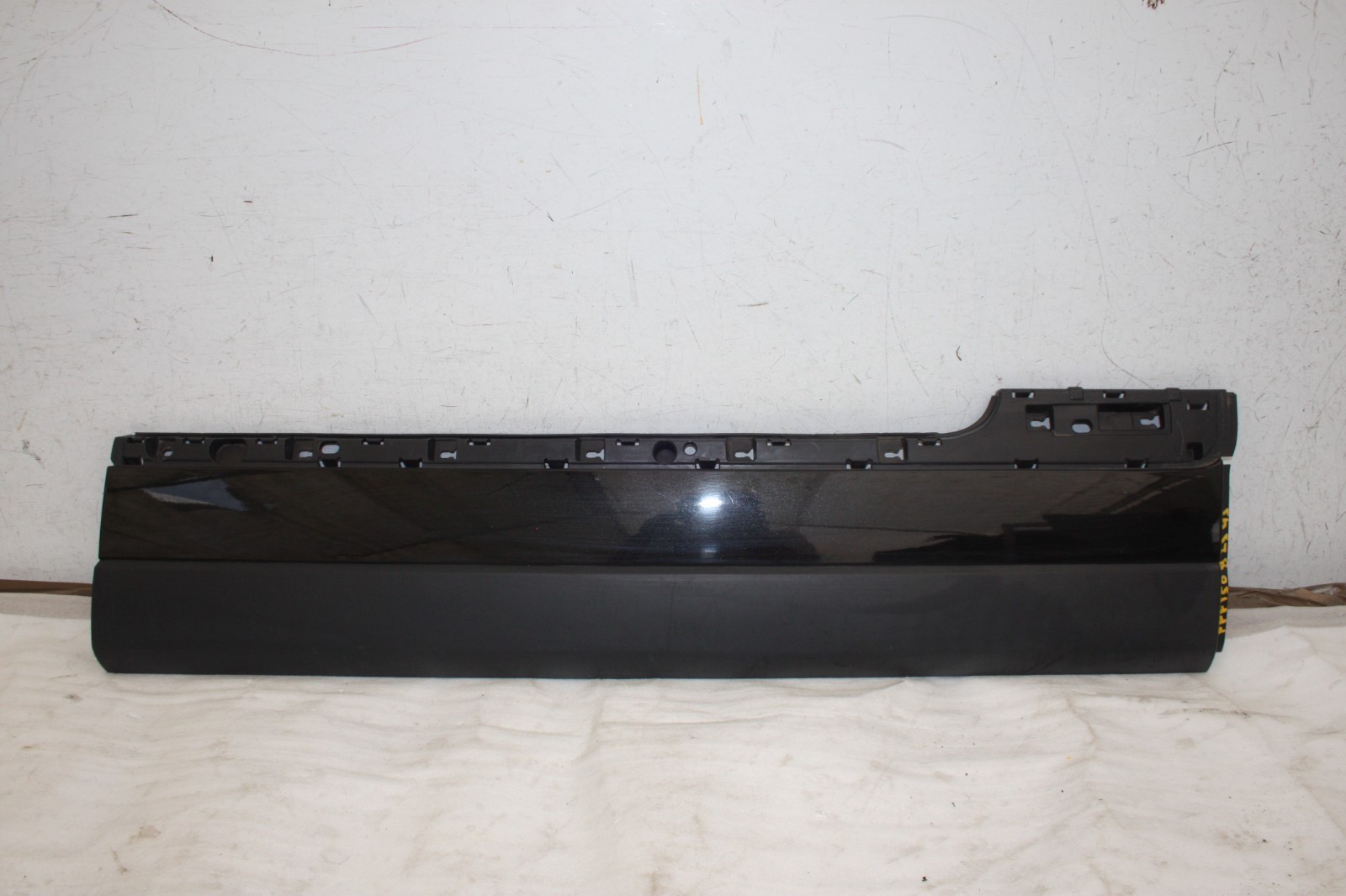 Range Rover Vogue L405 Front Right Door Moulding 2012 TO 2018 CK52-21064-ADW