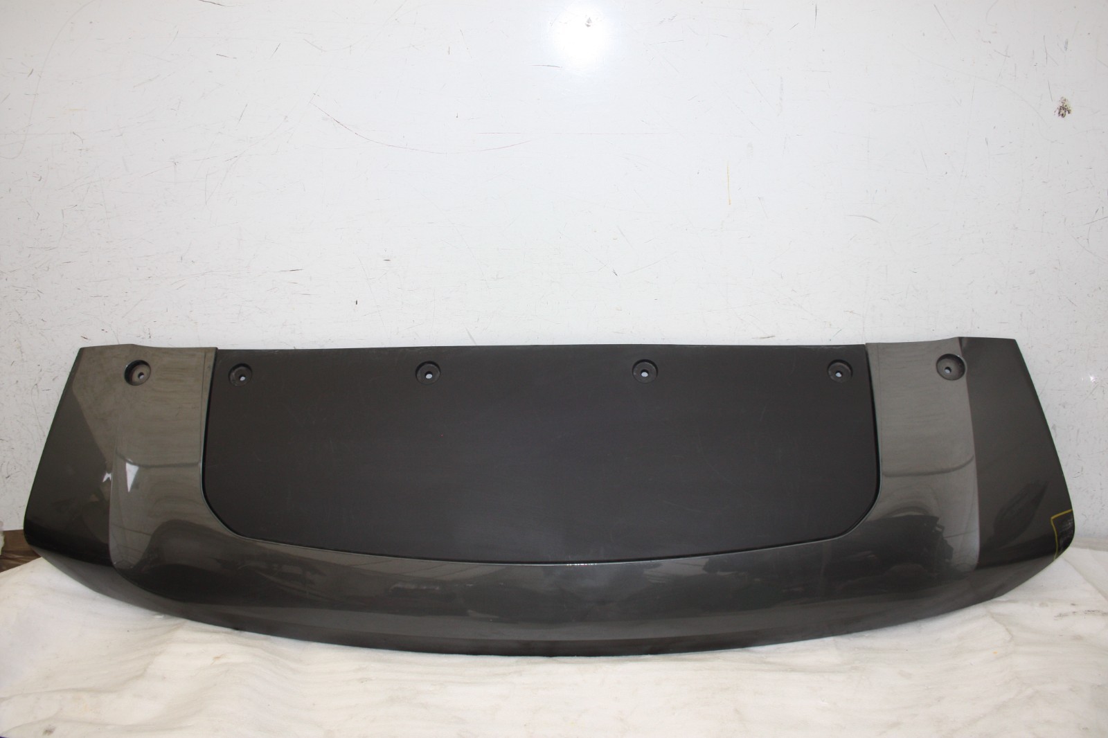 Range Rover Vogue L460 Front Bumper Lower Section 2022 ON M8E2-17F011-C *DAMAGED