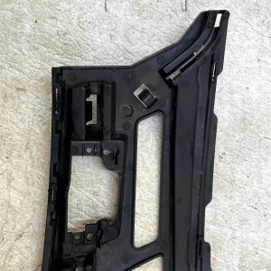 Range Rover Vogue L460 Front Left Bumper Bracket 2022 ON M8E2-17C863-A Genuine - Image 13