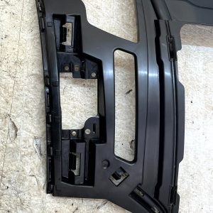 Range Rover Vogue L460 Front Left Bumper Bracket 2022 ON M8E2-17C863-A Genuine - Image 7