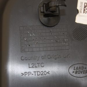 Range Rover Vogue L460 Front Right Bracket 2022 ON *ONE CLIP DAMAGED* - Image 9