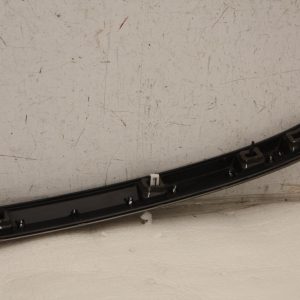 Range Rover Vogue L460 Rear Tailgate Moulding 2022 ON M8E2-404C42 Genuine - Image 11