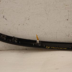 Range Rover Vogue L460 Rear Tailgate Moulding 2022 ON M8E2-404C42 Genuine - Image 15
