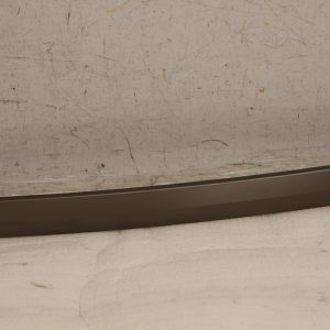 Range Rover Vogue L460 Rear Tailgate Moulding 2022 ON M8E2-404C42 Genuine - Image 5