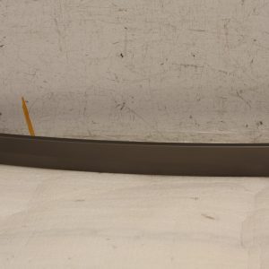Range Rover Vogue L460 Rear Tailgate Moulding 2022 ON M8E2-404C42 Genuine - Image 6