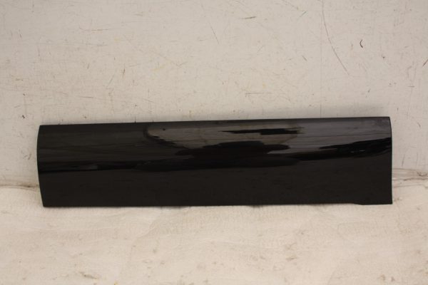 Range-Rover-Vogue-Rear-Right-Side-Door-Moulding-2022-ON-M8E2-274A48-A-Genuine-177056861044