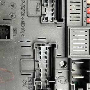 Renault Koleos BSM Fuse Box Module 284B67853R Genuine - Image 14