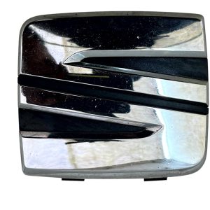 Seat Leon 5F Front Grille Badge Emblem 2017 TO 2020 5F0853679C Genuine - Image 1