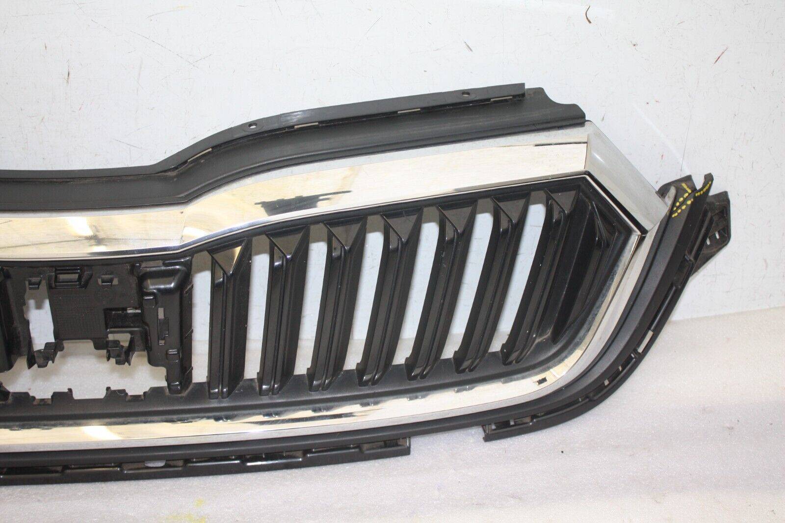 Skoda-Octavia-5E3-Front-Bumper-Grill-2020-TO-2024-Genuine-DAMAGED-176569458164-2