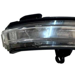 Skoda Octavia MK3 Front Right Wing Mirror Indicator 13 TO 20 5E0949102 Genuine - Image 3