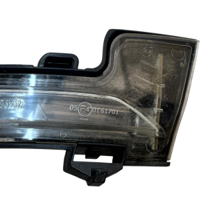 Skoda Octavia MK3 Front Right Wing Mirror Indicator 13 TO 20 5E0949102 Genuine - Image 5