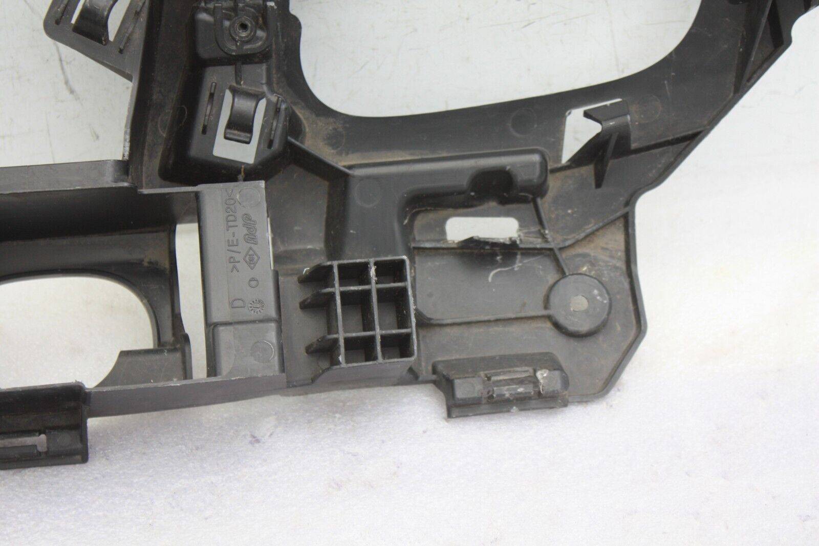 Smart-Fortwo-W453-Front-Bumper-Right-Side-Bracket-A4538260214-Genuine-176577445534-8