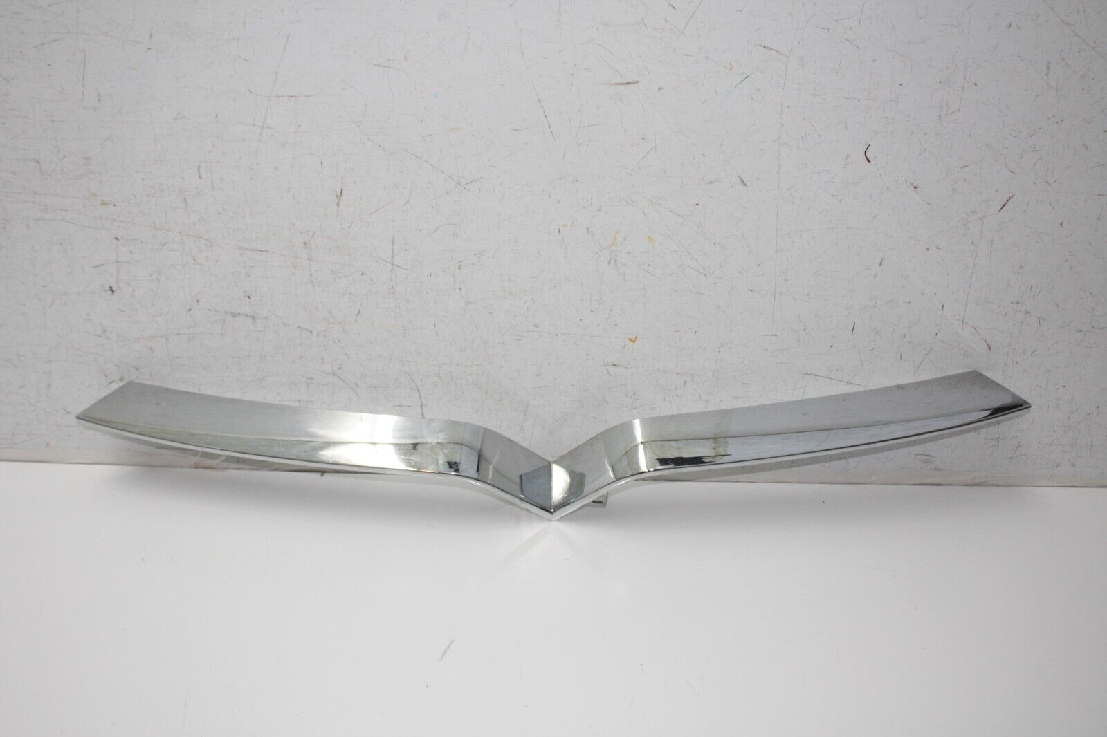 Tesla Model X Front Bumper Grill Chrome 16 TO 20 1047022-00-D *FIXING DAMAGED*