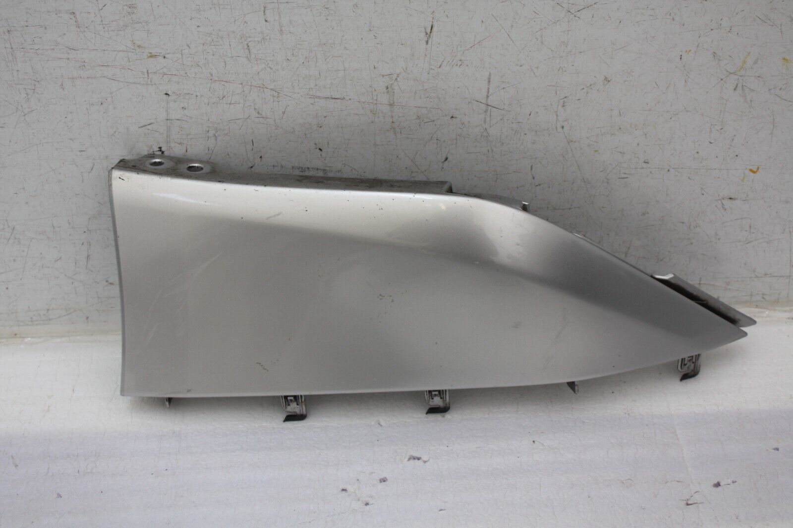 Toyota Prius Rear Bumper Right Corner 52565-47010 Genuine