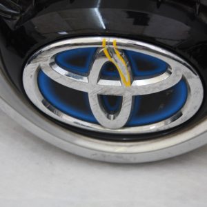 Toyota Yaris Front Bumper Upper Grill 2014 TO 2017 53101-0D650 Genuine *DAMAGED* - Image 8