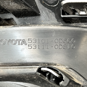 Toyota Yaris Front Bumper Upper Grille 2014 TO 2017 53101-0D660 Genuine - Image 13