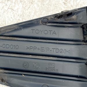 Toyota Yaris Rear Bumper Left Lower Grille Trim 2017 TO 2020 52682-0D010 Genuine - Image 8