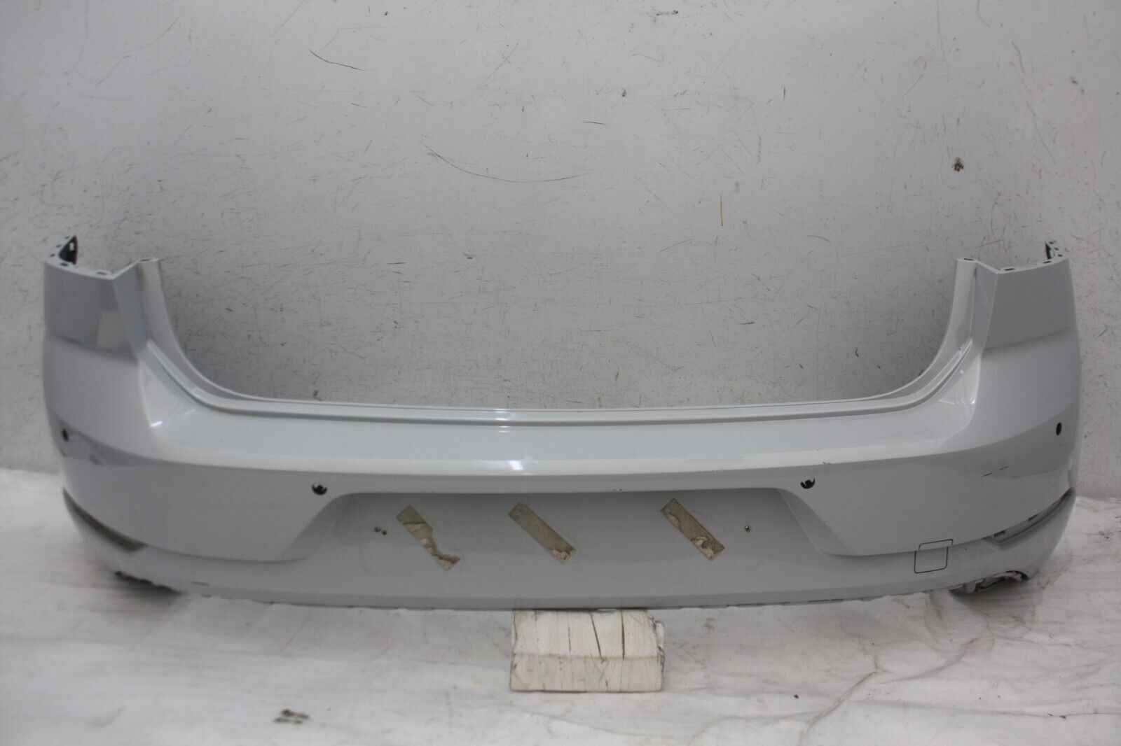 VW Golf Rear Bumper 2017 TO 2020 5G6807421BK Genuine *DAMAGED*