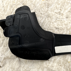 VW Polo Front Right Scuttle Panel Trim 2014 TO 2018 6C0819448 Genuine - Image 7