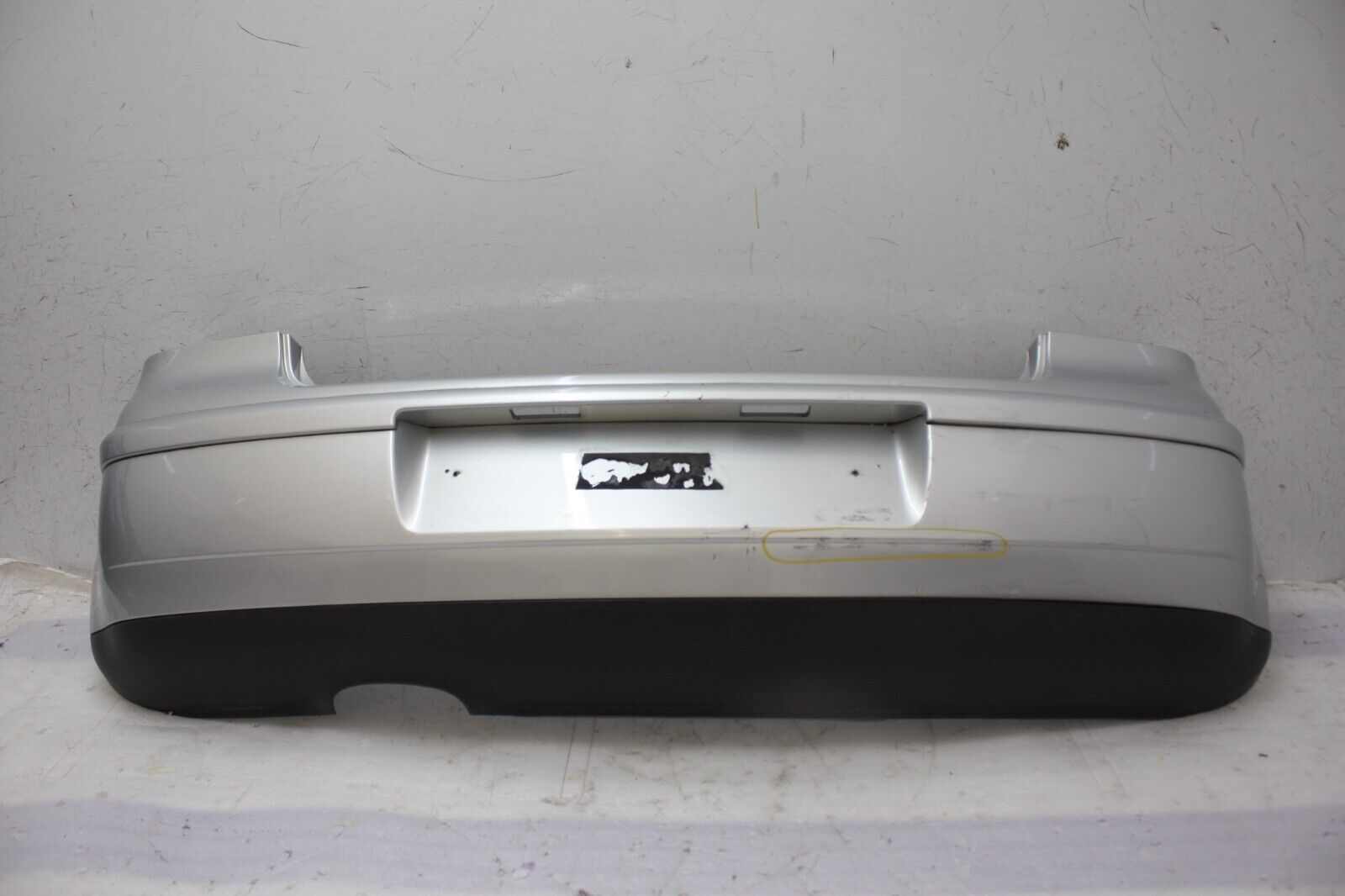 VW Polo Rear Bumper 2002 TO 2009 6Q6807421 Genuine *DAMAGED*