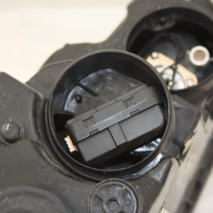 VW Polo Right Side Headlight 2G2941006 Genuine *DAMAGED* - Image 18