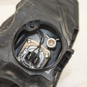 VW Polo Right Side Headlight 2G2941006 Genuine *DAMAGED* - Image 19