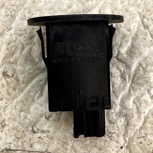 Vauxhall Astra J Passenger Airbag ON/OFF Control Switch 12-15 13577258 Genuine - Image 4